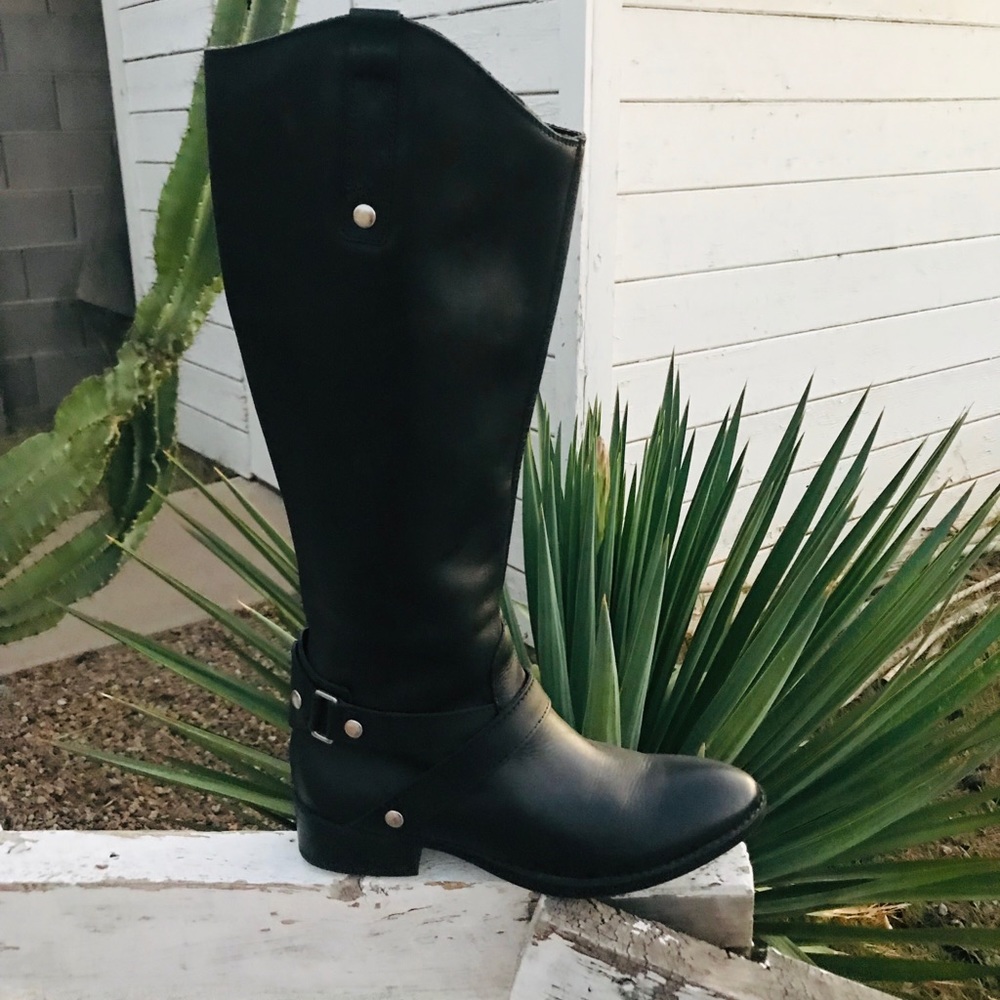 Liz Claiborne Women’s Knee high Boots